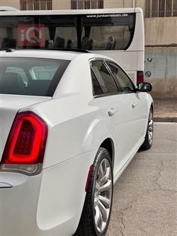 كرايسلر 300